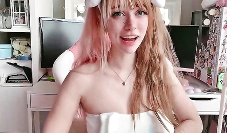 Do you want too cum with me? Cute porn cosplay